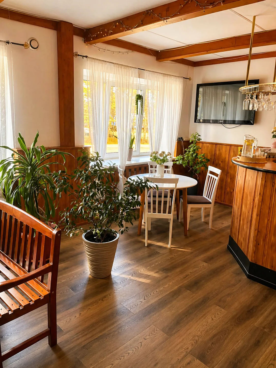 Hubane nurk taimede ja istumiskohaga